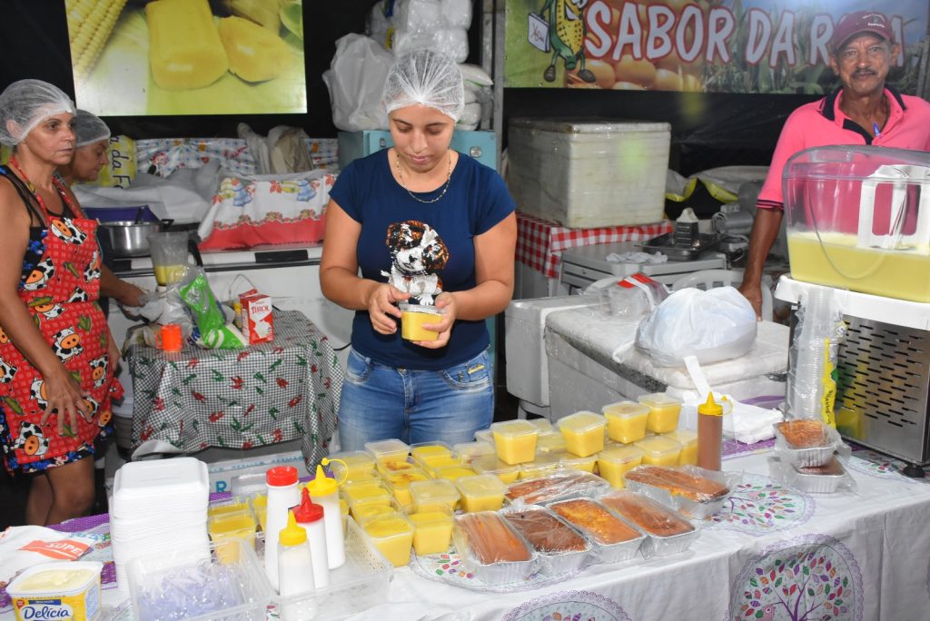 NOVOS PRODUTOS À BASE DE MILHO SERÃO COMERCIALIZADOS NA FESTA DE ÁGUA VERMELHA