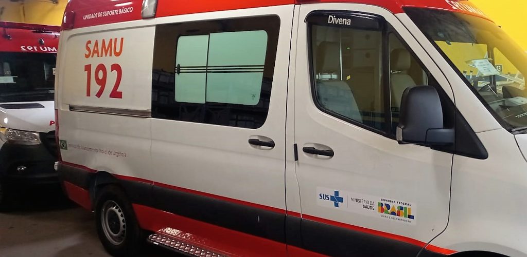 PREFEITURA RECEBE QUATRO NOVAS AMBULÂNCIAS PARA O SAMU