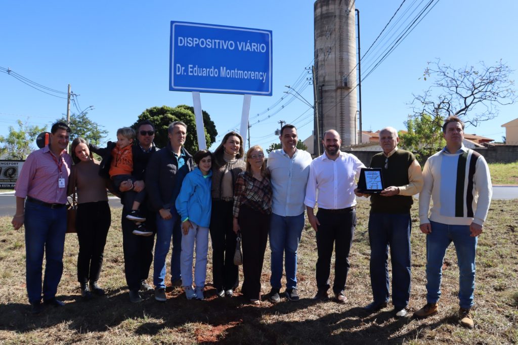 PREFEITURA INAUGURA A ROTATÓRIA “EDUARDO MONTMORENCY”